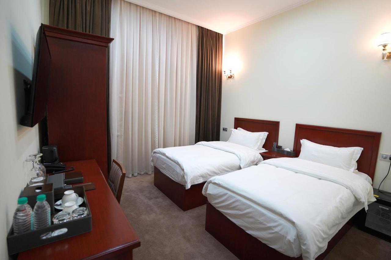 Aura Hotel Tashkent Luaran gambar